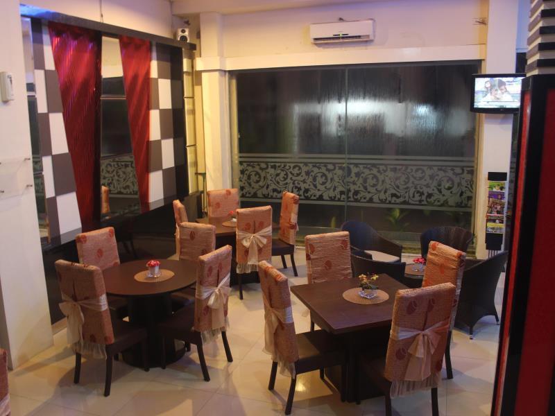 Hotel Mangga Dua Makassar Exterior photo