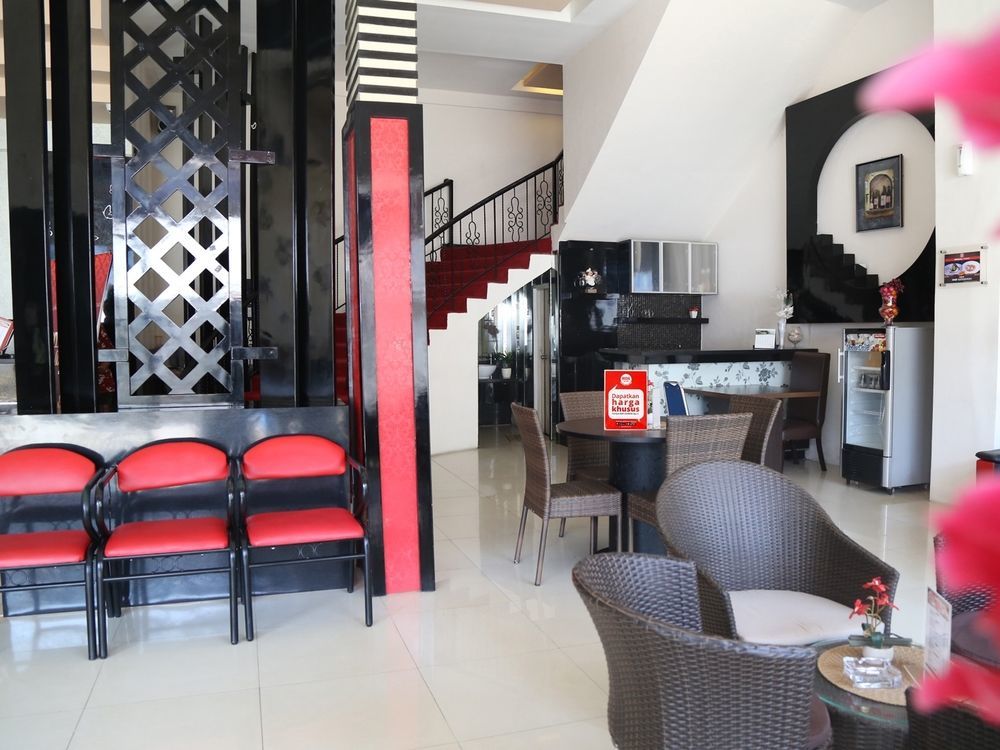 Hotel Mangga Dua Makassar Exterior photo