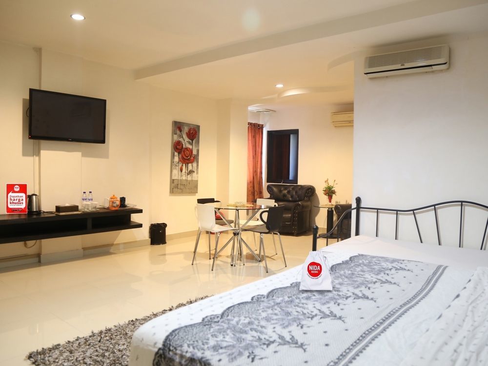 Hotel Mangga Dua Makassar Exterior photo