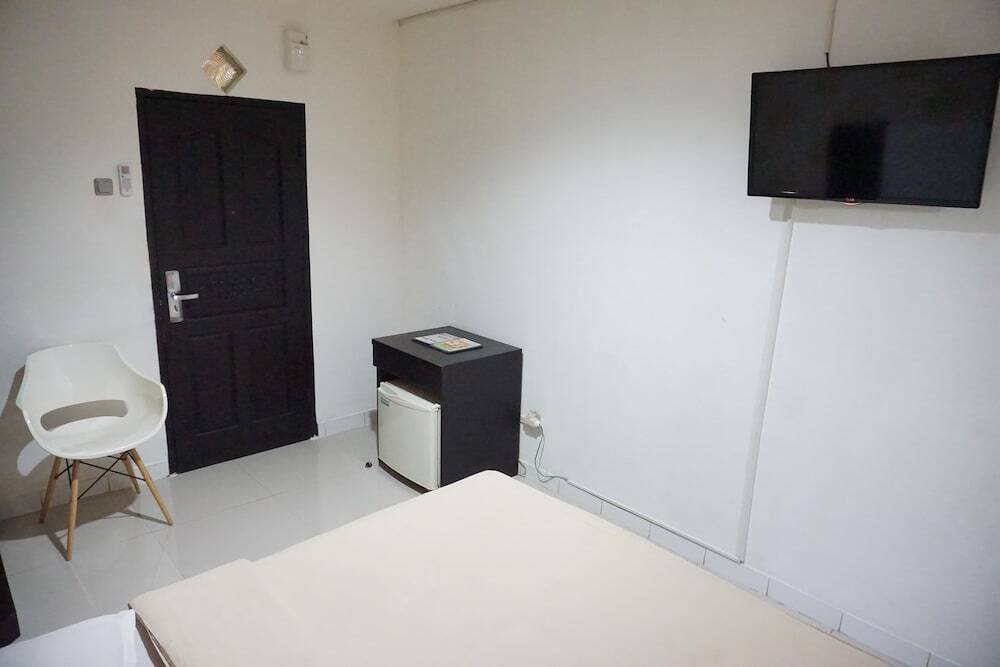 Hotel Mangga Dua Makassar Exterior photo